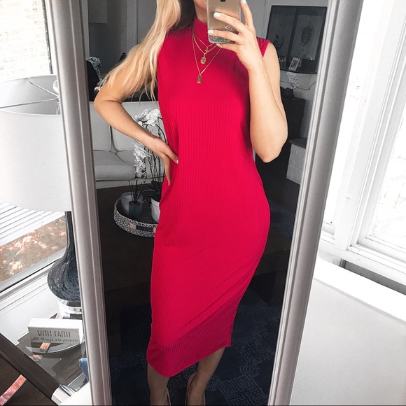 🆕 PLUS SIZE RED RIBBED HIGH NECK MIDI DRESS! - Picture 6 of 8